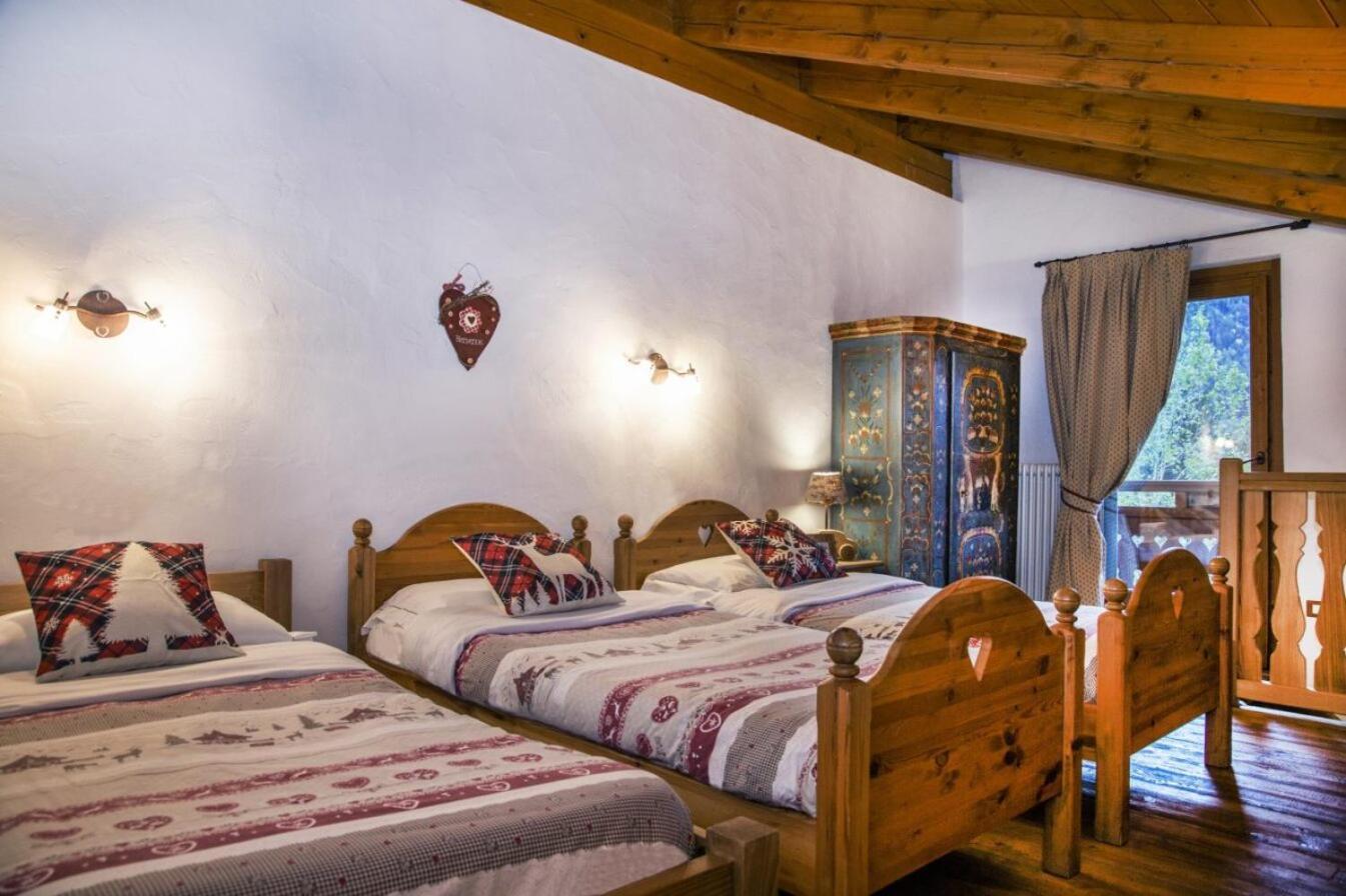 Bijoux Des Alpes - Mont Blanc Village La Salle Esterno foto