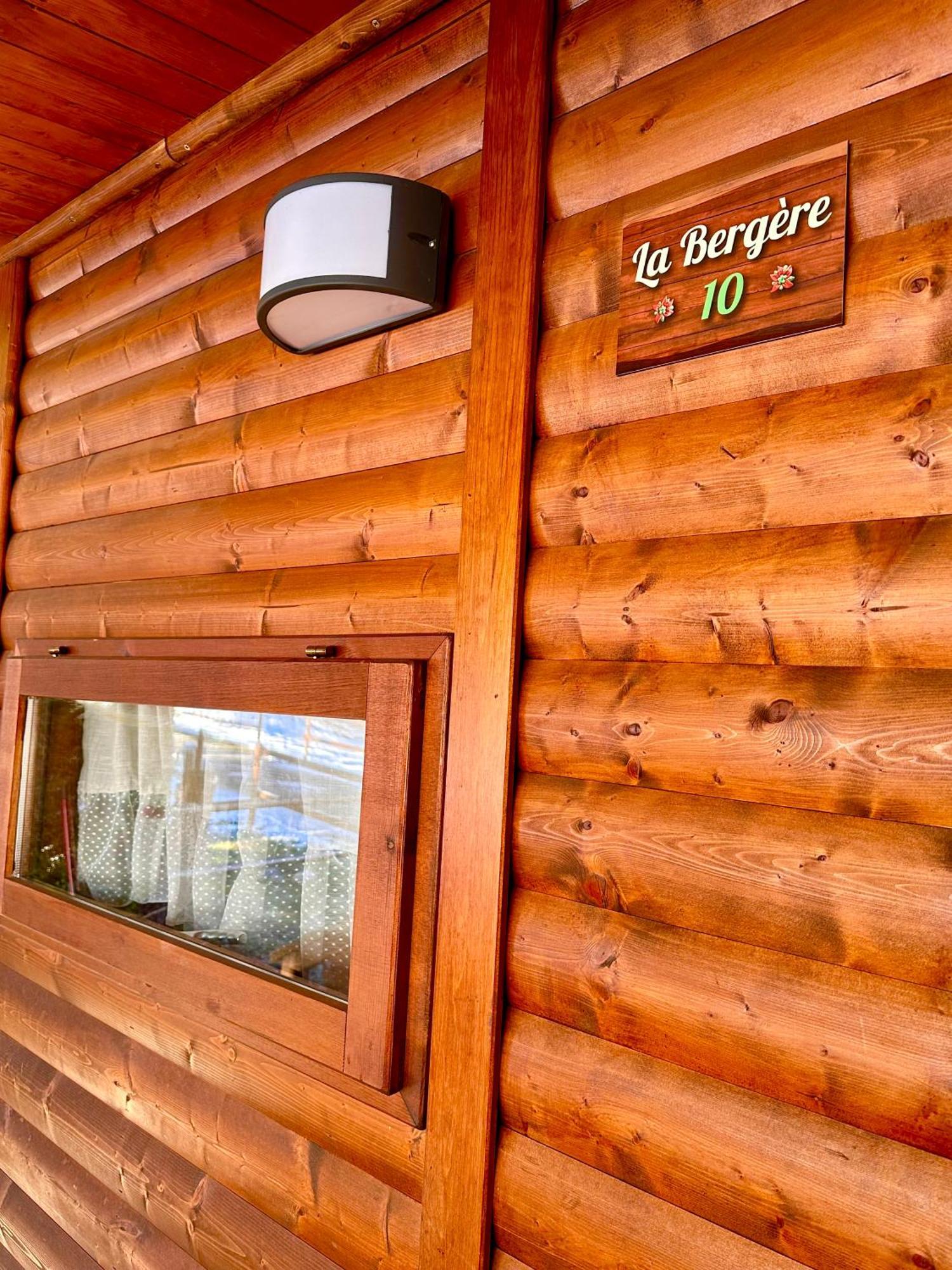 Bijoux Des Alpes - Mont Blanc Village La Salle Camera foto