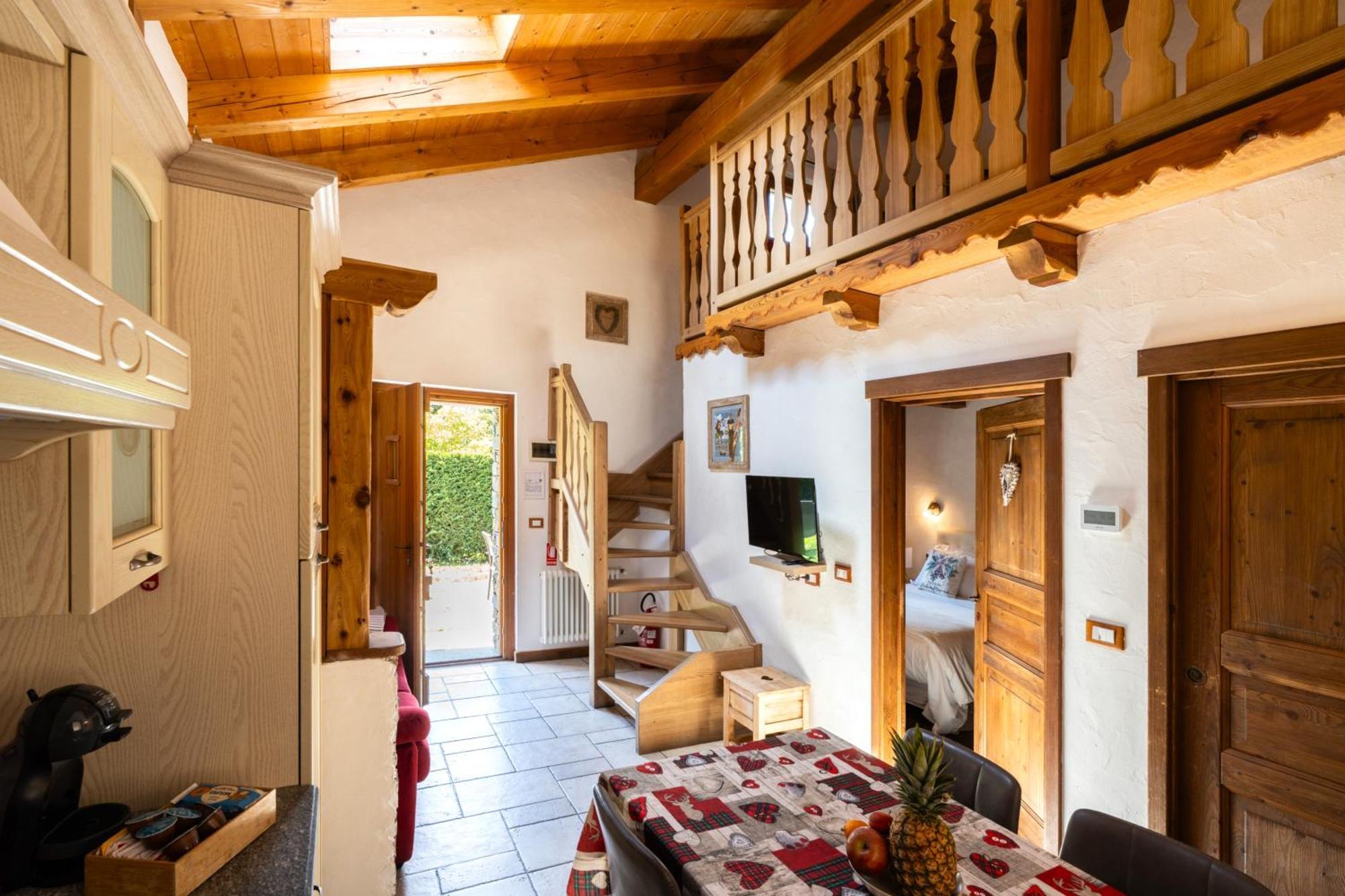 Bijoux Des Alpes - Mont Blanc Village La Salle Esterno foto