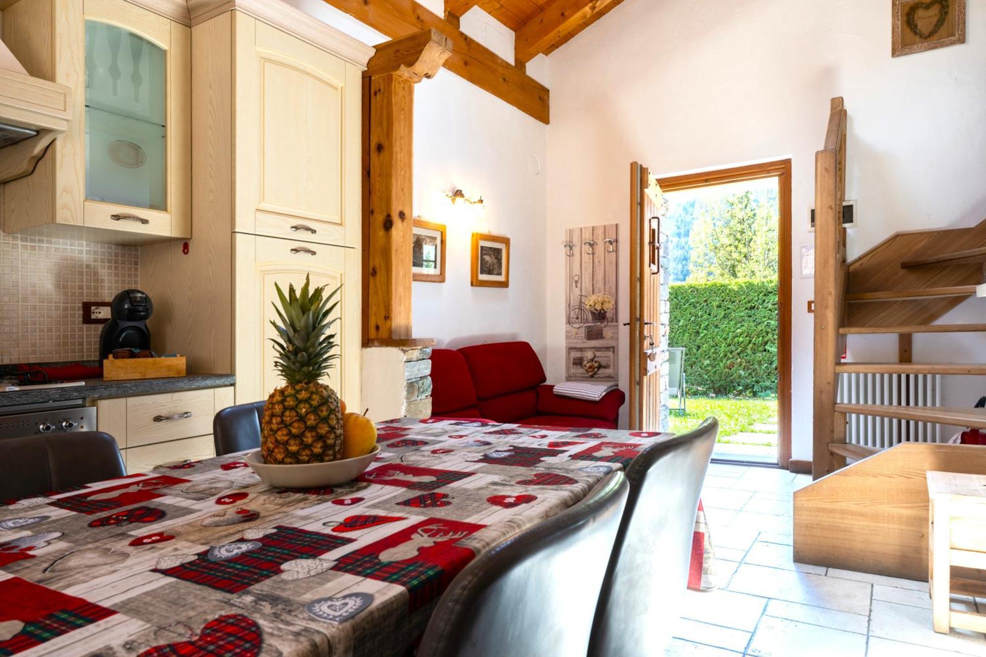 Bijoux Des Alpes - Mont Blanc Village La Salle Esterno foto